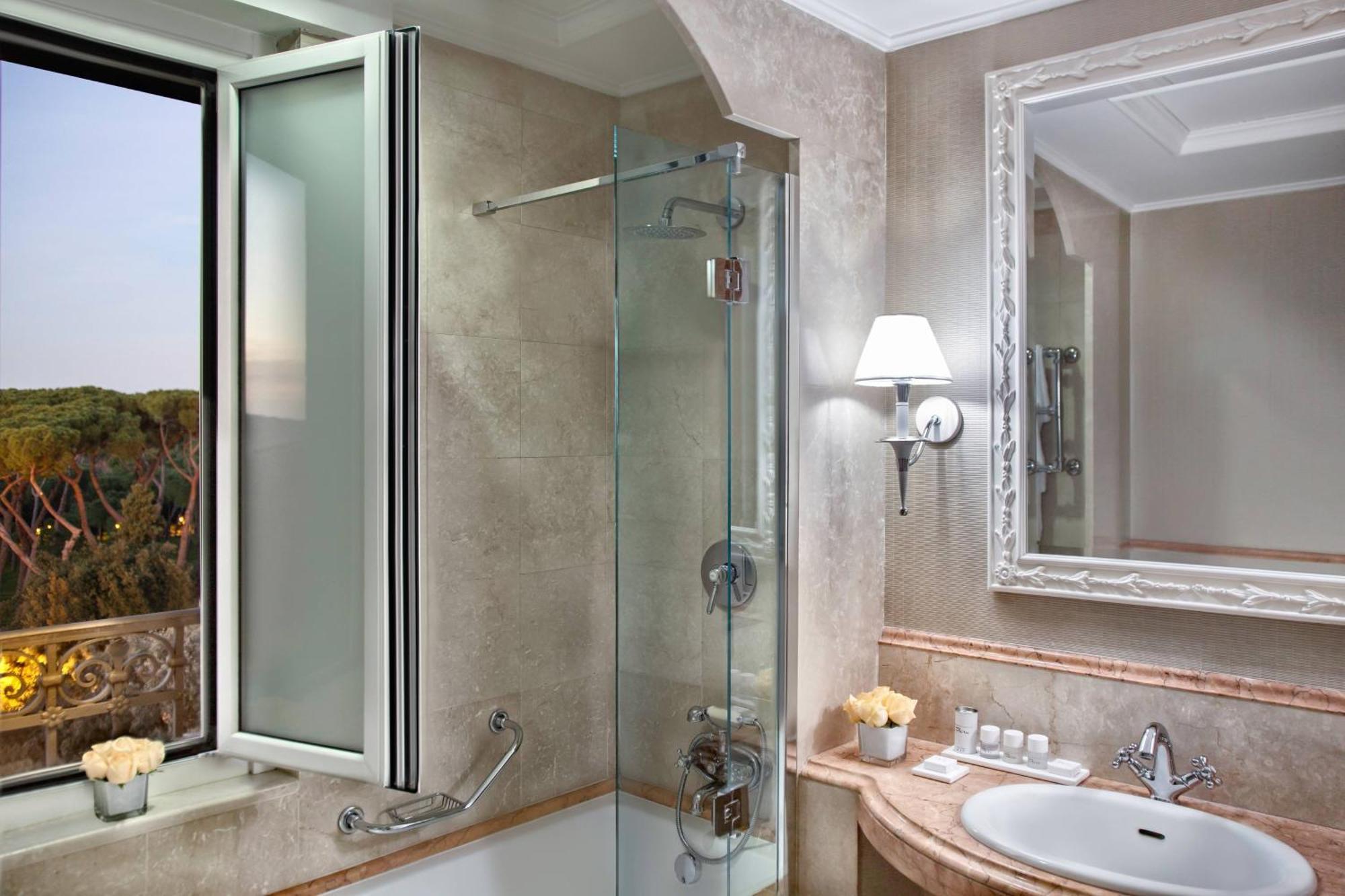 Rome Marriott Grand Hotel Flora Exteriör bild