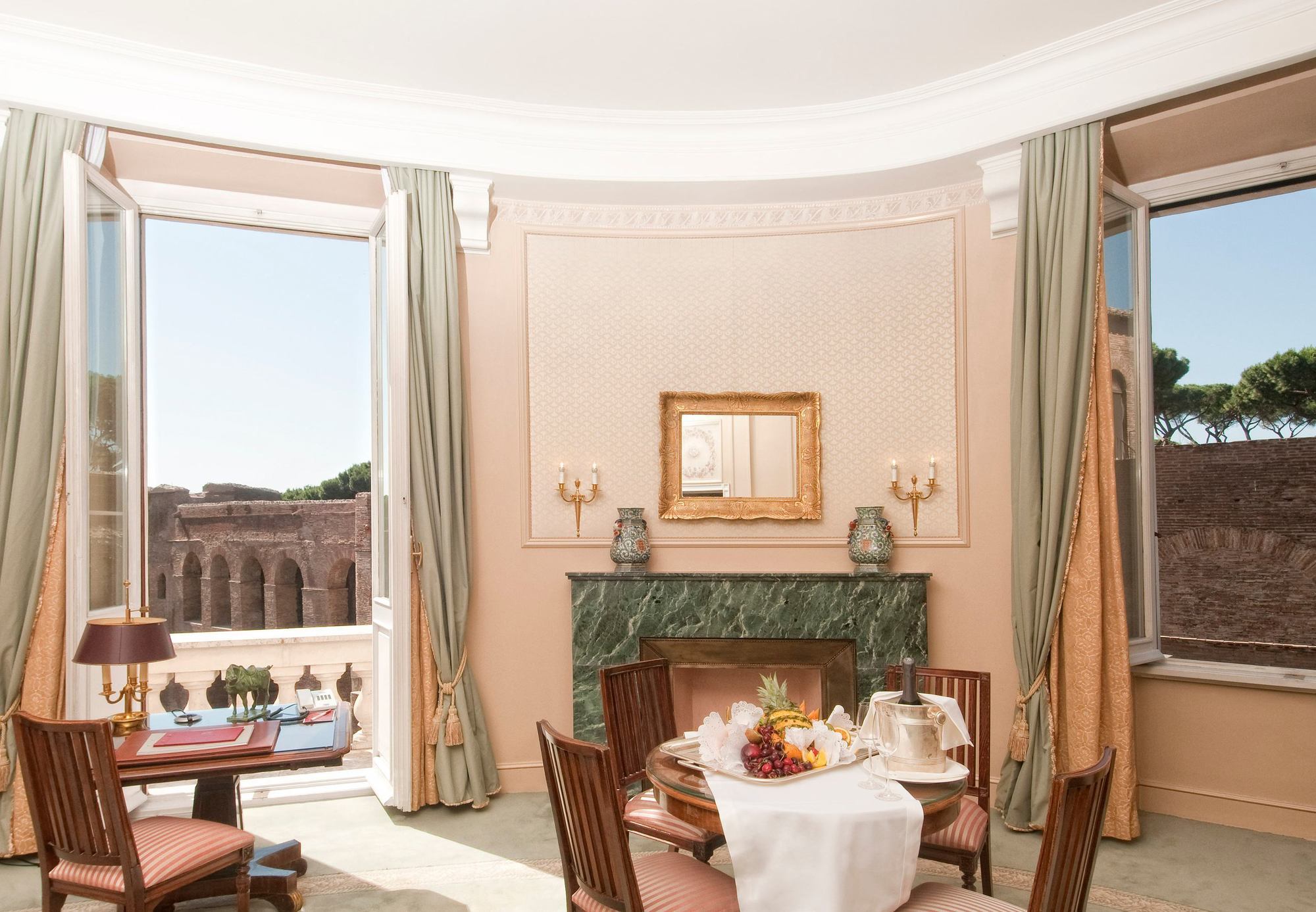 Rome Marriott Grand Hotel Flora Exteriör bild
